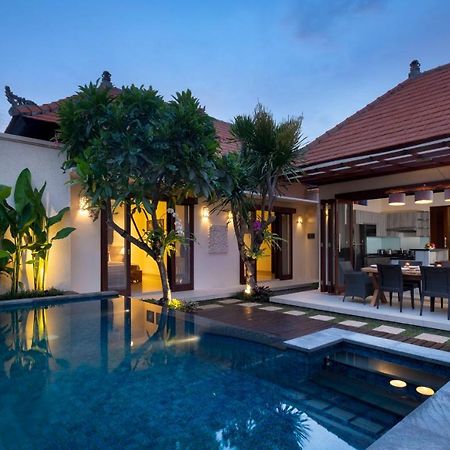 Villa Apanya Sanur Exterior photo